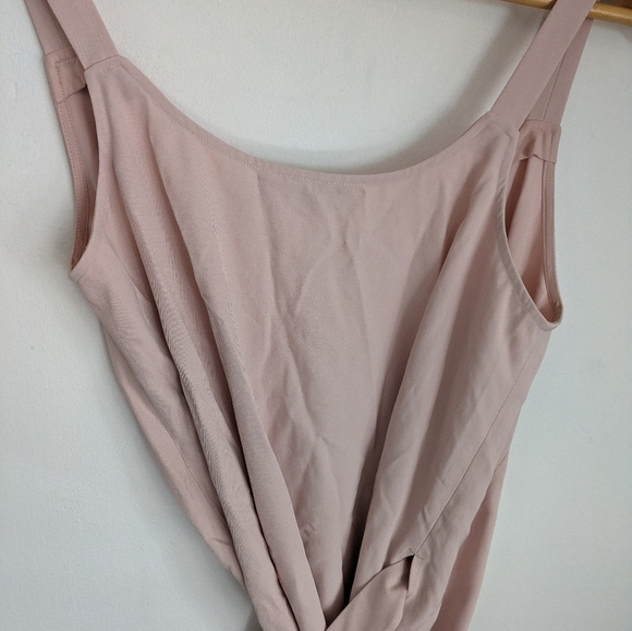 EVERLANE The Japanese GoWeave Short-Sleeve Wrap Dress in Rose NEW Size 00 - Picture 5 of 8